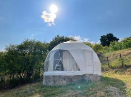 Yenokavan Glamping, Ferienunterkunft in Idschewan