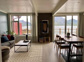 Lilleeid Lodge, vacation rental in Storeidet