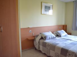 Hostal Bartis, hotelli kohteessa Figueres