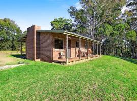 Braeside Cabin One Pinkwood, hotel v mestu Central Tilba