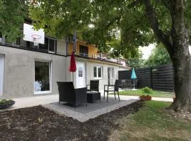 Apartmaji na hribu nad Portorožem - Hilltop Apartments Overlooking Portorož