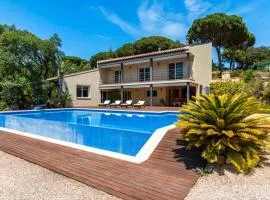 Mediterranean villa with pool near barcelona