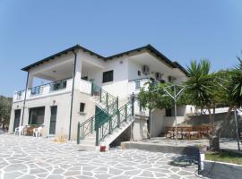 Villa Rodia 3 guests, hôtel à Potos