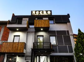 Hotel Necko – hotel w mieście Sztip