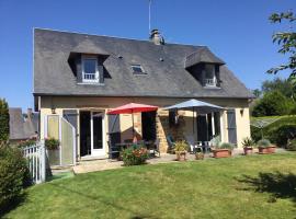 Coup de cœur assuré ! CALM Comme à la Maison ! maison spacieuse avec grande terrasse pour 2 à 5 personnes proximité Granville et mer avec wifi et parking gratuits, Granville Golf Club, Granville, hótel í nágrenninu