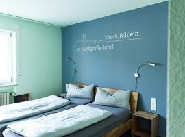 Hotel Check-Rhein - Self Check-in: Neuenburg am Rhein şehrinde bir otel