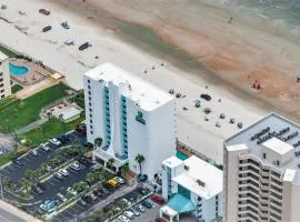 Holiday Inn Express & Suites Oceanfront Daytona Beach Shores, an IHG Hotel