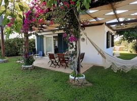 Villa SA CALMA ESVENTADA - Relax y confort a sólo 5 minutos de la playa, hotel in Es Mercadal