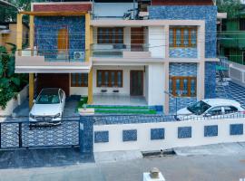 Belljem Homes -your own private resort -1 BHK FF, hytte i Thrissur