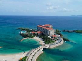 Hyatt Regency Seragaki Island Okinawa, hotell i Onna