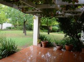 Magnolia Place Guest Houses, casa de hóspedes em Stellenbosch