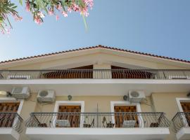 Papadatos Studios, hotel in Argostoli