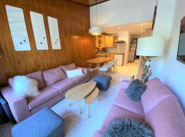 Tignes duplex 8-10 p avec parking, hotel in Tignes