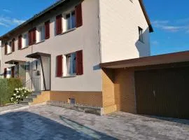 Ferienhaus Stein, TOP Monteurwohnung, 5 große Einzelzimmer, Doppelzimmer, Übernachtung bis 8 Personen möglich