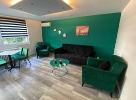 Apartman OMAR stan na dan besplatan parking Sarajevo, golf hotel in Sarajevo