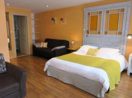 Chambres du Petit Bois, nhà khách ở Charleville-Mézières