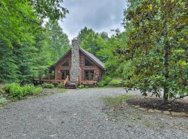 Coalmont Cabin Less Than 10 Miles to Hiking and Fishing, hotell med parkeringsplass i Beersheba Springs