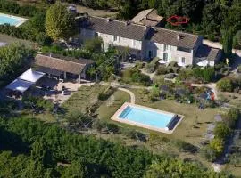 Alpilles Cottage Philippe's Farm Gite 55m2 - 2 chambres - calme - piscine mas des figues - agritourisme bio - 3km Saint Rémy de Provence - Parc Naturel Régional des Alpilles - 6km Baux de Provence -