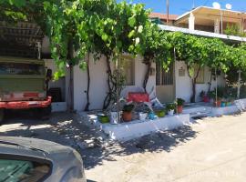 MARITSA COUNTRY HOME, loma-asunto kohteessa Fternón