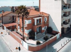 Green Coast Surf House, hotel a Espinho