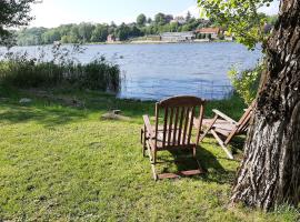 Ferienwohnung Elbblick โรงแรมที่มีที่จอดรถในHohnstorf