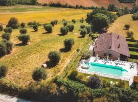 Agriturismo Dei Casali, hotel with jacuzzis in Amelia