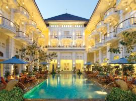 The Phoenix Hotel Yogyakarta - MGallery Collection, hotel v destinaci Yogyakarta