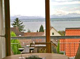 Ferienwohnung Schmid, hotel v destinácii Hagnau am Bodensee