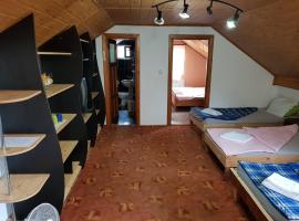 Hompot Accommodation, apartman u gradu 'Deva'