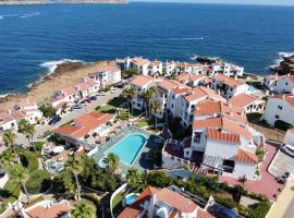 Apartamentos El Bergantin Menorca Club, hotel din Fornells