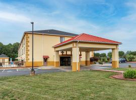 Comfort Inn & Suites Mocksville I-40, מלון עם בריכה בMocksville