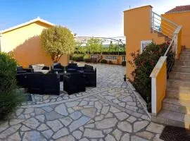 Apartment 4