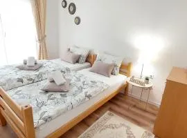 MB Deluxe Apartment