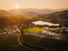 TrippelGUT - SchlafGUT, hotel en Feldkirchen in Kärnten