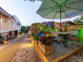 Apartments Tina FREE transfer from-to the airport, viešbutis mieste Spatas