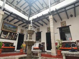 Hostal Flores, отель в городе Кито