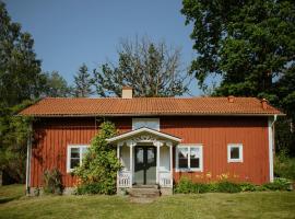 Kyl&aring;s Vildmark, hotel con pileta en Skillingaryd