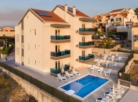 Apartments BlueView, hotell i Postira