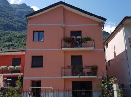 Villa Alexandra, cheap hotel in Megolo di Mezzo