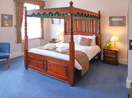 Saxonville Hotel, hotell i Whitby