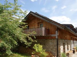 Rustikale und grosszügige Ferienwohnung, hotel in Kašperské Hory