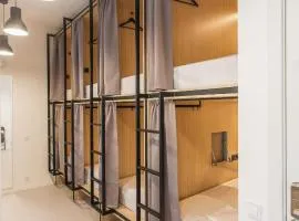 CAPSULE HOTEL & HOSTEL