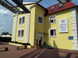 Villa Bella Casa, hotel cu parcare din Łomianki