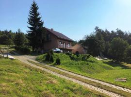 Dom na wzgórzu z pięknymi widokami. Miejsce Tropie, holiday home in Tropie