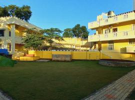 Viesnīca Hillfort Hotels & Resorts Yelagiri pilsētā Jelagiri