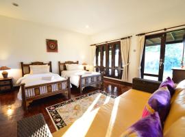 Baan Nam Ping Riverside Homestay, hotel with parking in Chiang Mai