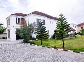 House4 – hotel w mieście Lekki