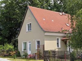 Helenes Ferienwohnung auf dem Bauernhof - Lausitzer Seenland, hotel in Laubusch