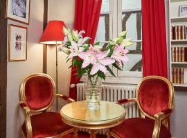 LOGIS Hôtel Du Théâtre, hotel near Tours Val de Loire Airport - TUF, Tours