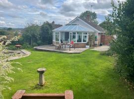 3 Bed Bungalow in Winchcombe, Cotswolds,Gloucester โรงแรมในวินช์คอมบ์